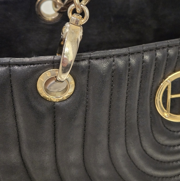 Henri Bendel No7 Expandable Black Quilted Lambskin Leather Chain Tote Bag - Picture 14 of 15